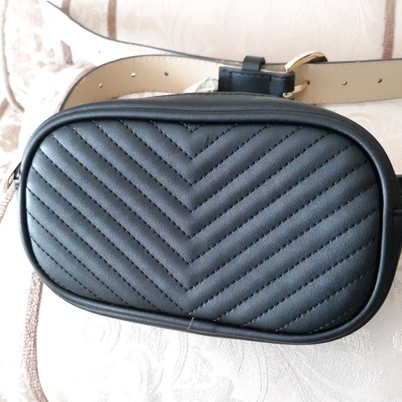 Steve Madden Accessories - Steve Madden Belt with Purse Black size Large